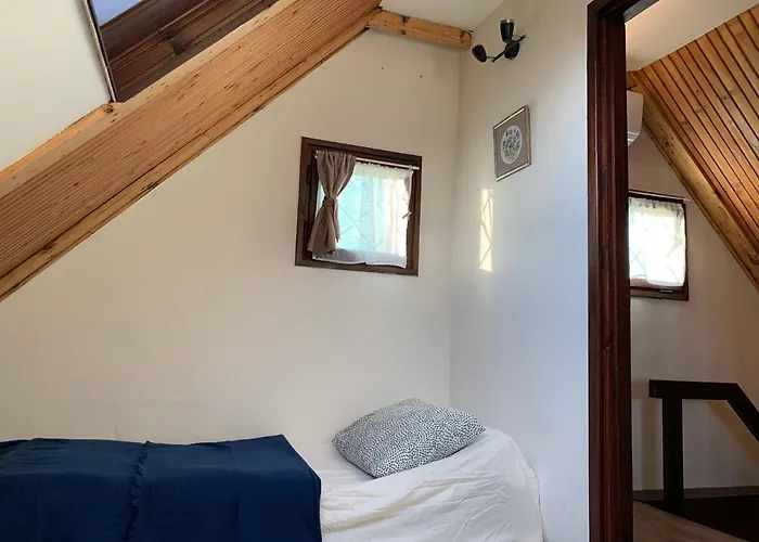 Velencei Vadregenyes Vendeghaz בית נופש