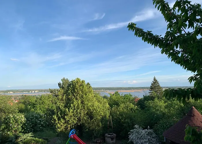 Velencei Vadregenyes Vendeghaz בית נופש