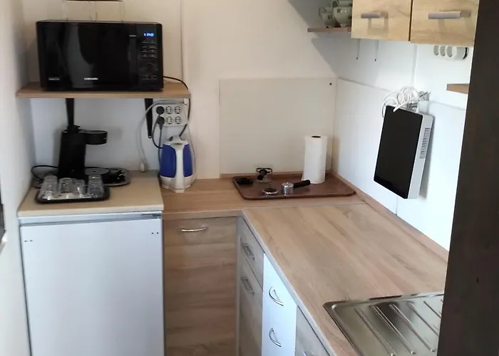 Velencei Vadregenyes Vendeghaz